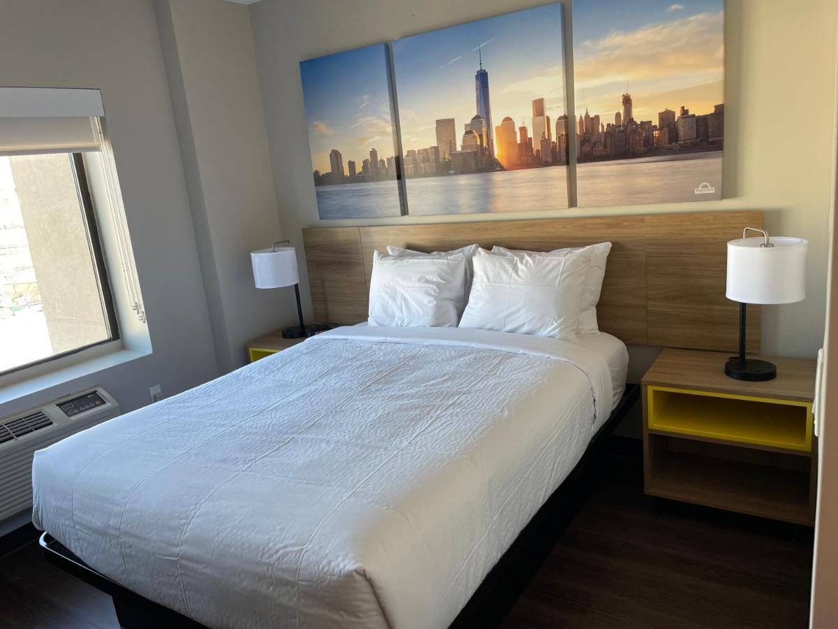Days Inn & Suites By Wyndham Jamaica Jfk Airport New York Buitenkant foto