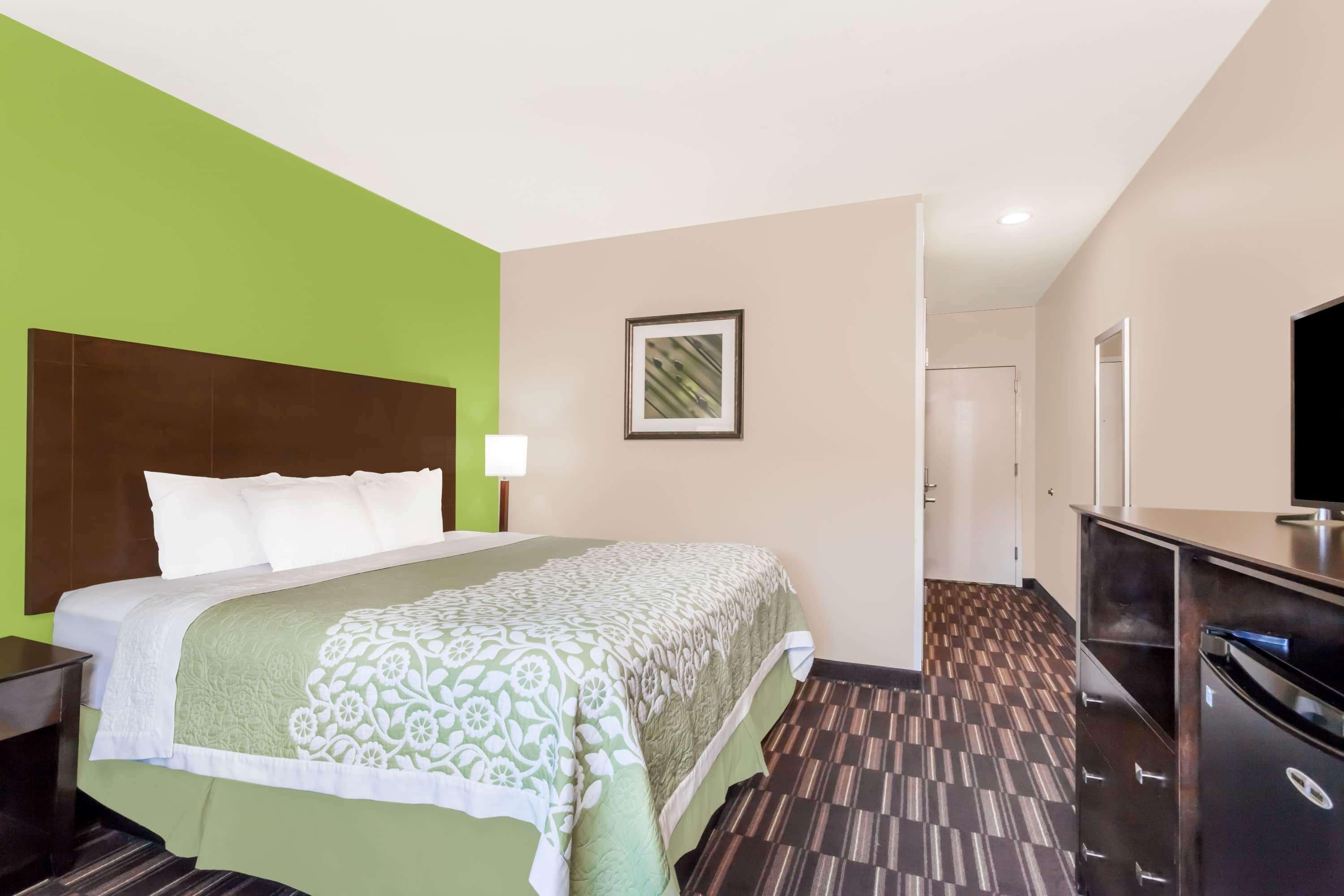 Days Inn & Suites By Wyndham Jamaica Jfk Airport New York Buitenkant foto