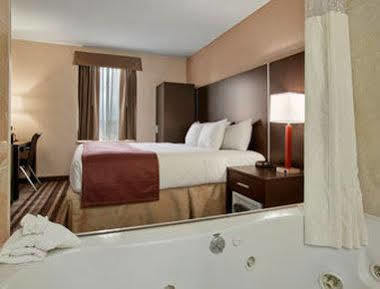 Days Inn & Suites By Wyndham Jamaica Jfk Airport New York Buitenkant foto
